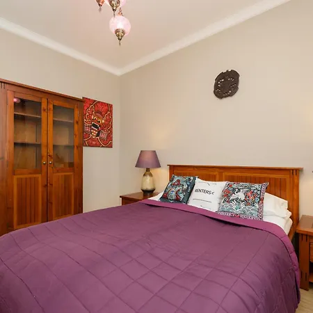 Beautiful For 6 People With Balcony And Parking In By Renters *