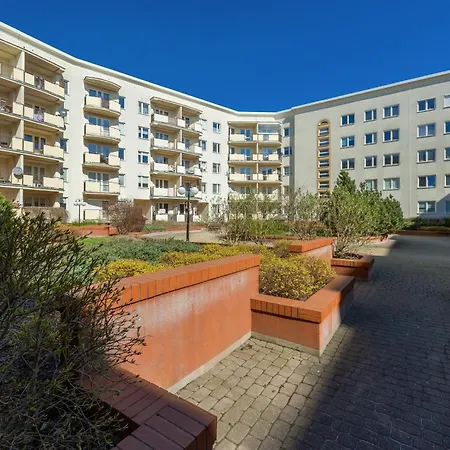 アパート Beautiful For 6 People With Balcony And Parking In By Renters *